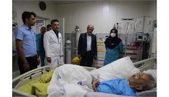 از دریچه دوربین؛ حضور مدیر سلامت سازمان بهداشت و درمان صنعت نفت بر بالین بیماران بیمارستان نفت گچساران