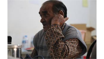 از نگاه دوربین؛ مرهم کادر درمان بهداشت و درمان صنعت نفت گچساران بر زخم 150 بیمارِ حاشیه‌نشین