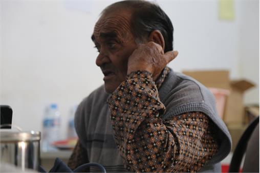 از نگاه دوربین؛ مرهم کادر درمان بهداشت و درمان صنعت نفت گچساران بر زخم 150 بیمارِ حاشیه‌نشین