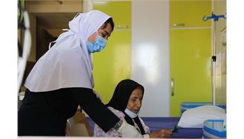 گزارش تصویری؛ یک روز با دنیای سفیدپوشانِ بیمارستان نفت گچساران